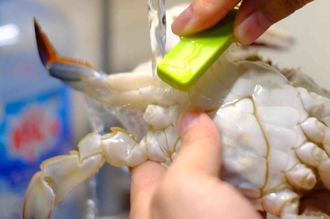 清蒸桑拿蟹的做法-咸鮮味蒸菜譜-易網健康養生網 清蒸桑拿蟹的做法-咸鮮味蒸菜譜