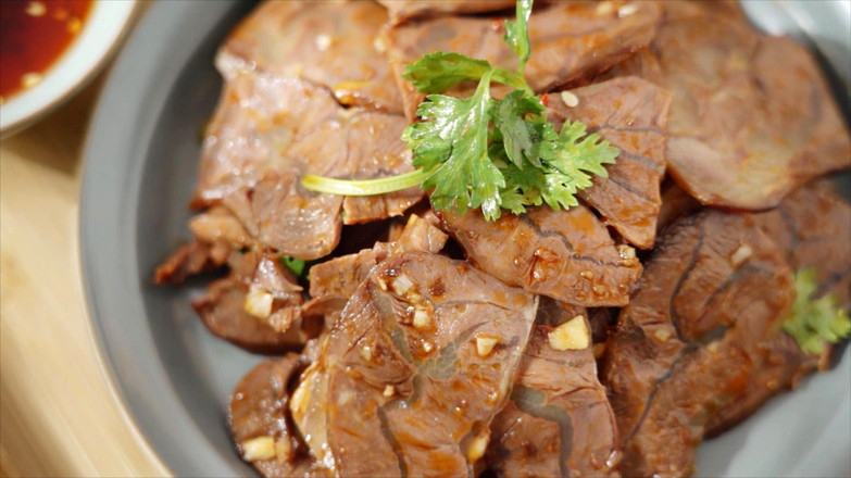 涼拌鹵牛肉【孔老師教做菜】的做法-家常味鹵菜譜-易網(wǎng)健康養(yǎng)生網(wǎng) 涼拌鹵牛肉【孔老師教做菜】的做法-家常味鹵菜譜