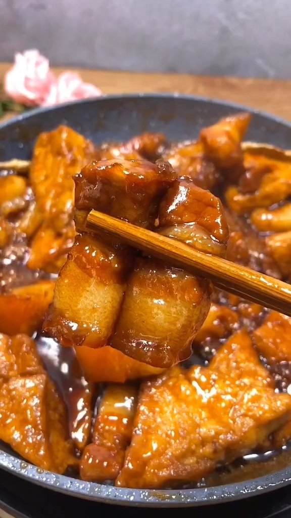 懶人版紅燒肉的做法-咸鮮味燉菜譜-易網健康養生網 懶人版紅燒肉的做法-咸鮮味燉菜譜