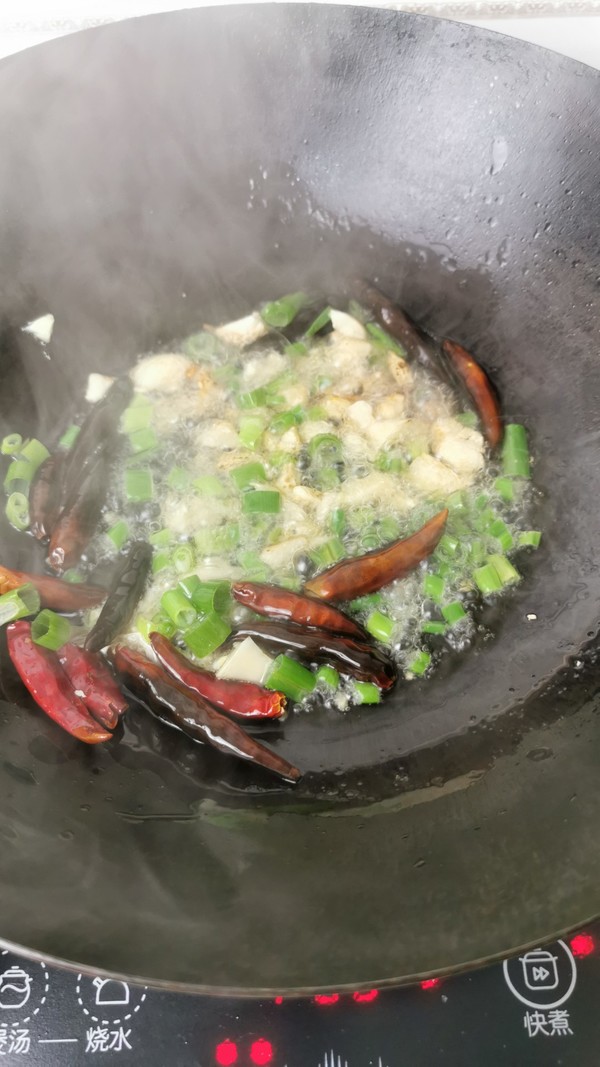 醋溜綠豆芽的做法-酸辣味炒菜譜-易網健康養生網 醋溜綠豆芽的做法-酸辣味炒菜譜