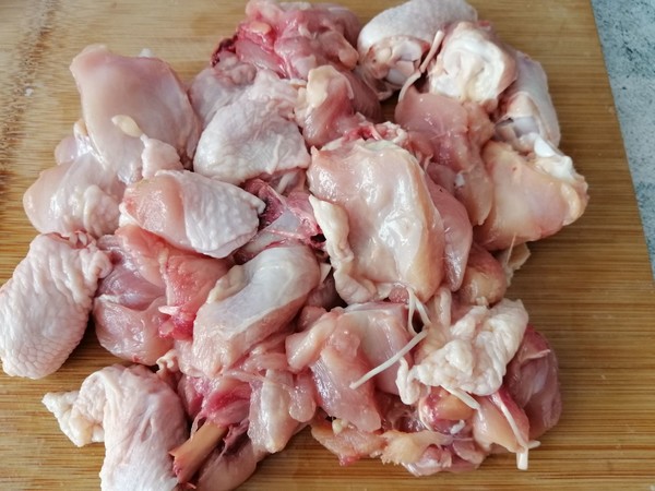 土豆胡蘿卜燜雞塊的做法-咸鮮味燉菜譜