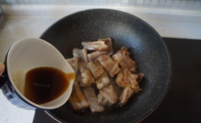 糖醋排骨的做法-酸甜味煎菜譜