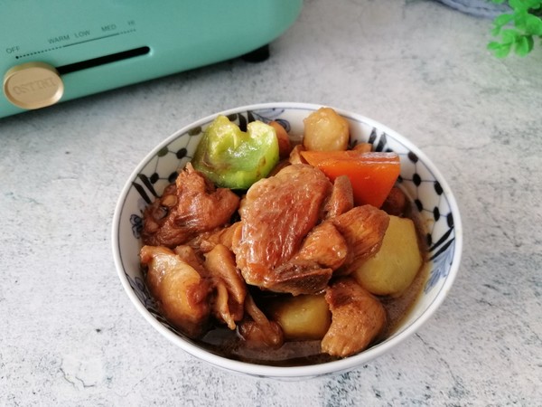 土豆胡蘿卜燜雞塊的做法-咸鮮味燉菜譜