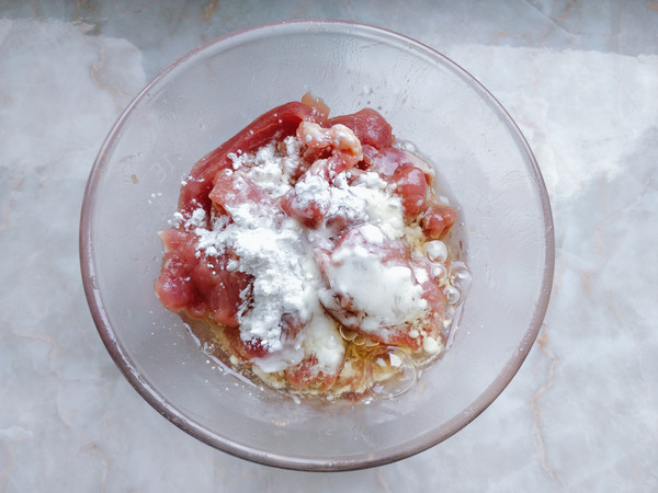 糖醋里脊的做法-酸甜味炒菜譜