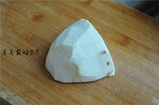 剁椒肉末蒸芋頭的做法-家常味蒸菜譜-易網<a href=http://www.jsjjzhkt.cn/ target=_blank class=infotextkey>健康養生</a>網 剁椒肉末蒸芋頭的做法-家常味蒸菜譜