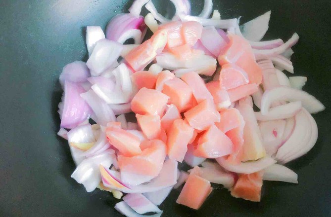 咖喱雞丁的做法-咸鮮味炒菜譜-易網健康養生網 咖喱雞丁的做法-咸鮮味炒菜譜