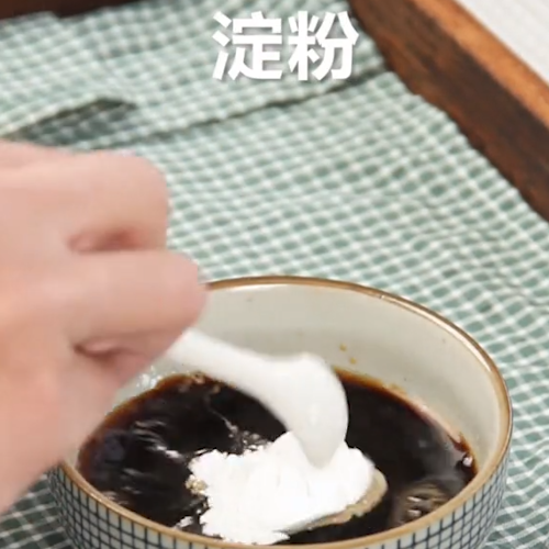 油燜大蝦的做法-家常味炒菜譜