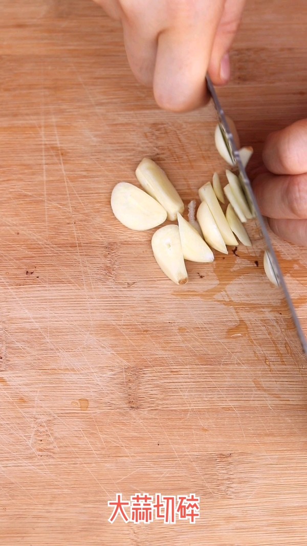 黃瓜拌雞絲的做法-酸辣味拌菜譜-易網(wǎng)健康養(yǎng)生網(wǎng) 黃瓜拌雞絲的做法-酸辣味拌菜譜