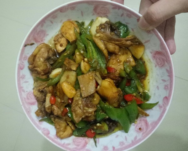 青椒小炒雞塊的做法-家常味炒菜譜