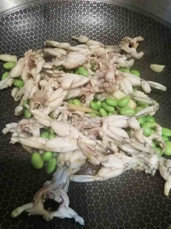 田雞燒毛豆的做法-家常味燒菜譜-易網健康養生網 田雞燒毛豆的做法-家常味燒菜譜