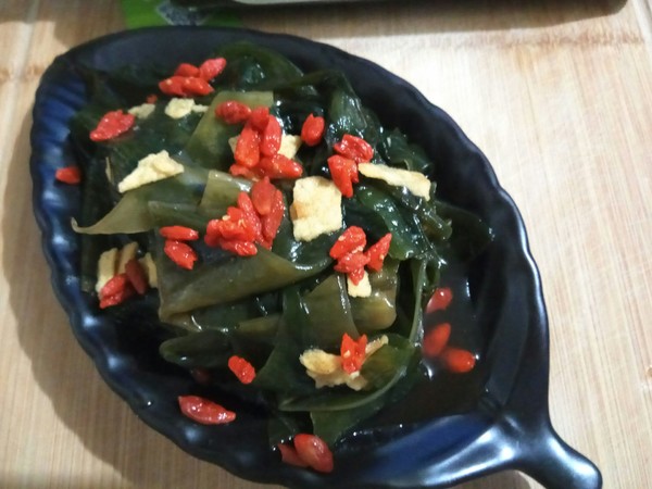 爽口涼拌裙帶菜的做法-家常味拌菜譜-易網健康養生網 爽口涼拌裙帶菜的做法-家常味拌菜譜