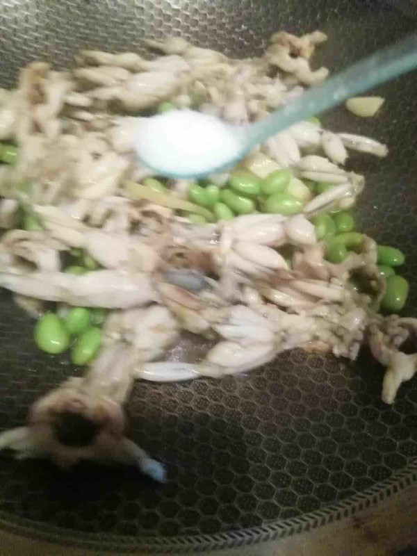 田雞燒毛豆的做法-家常味燒菜譜-易網健康養生網 田雞燒毛豆的做法-家常味燒菜譜