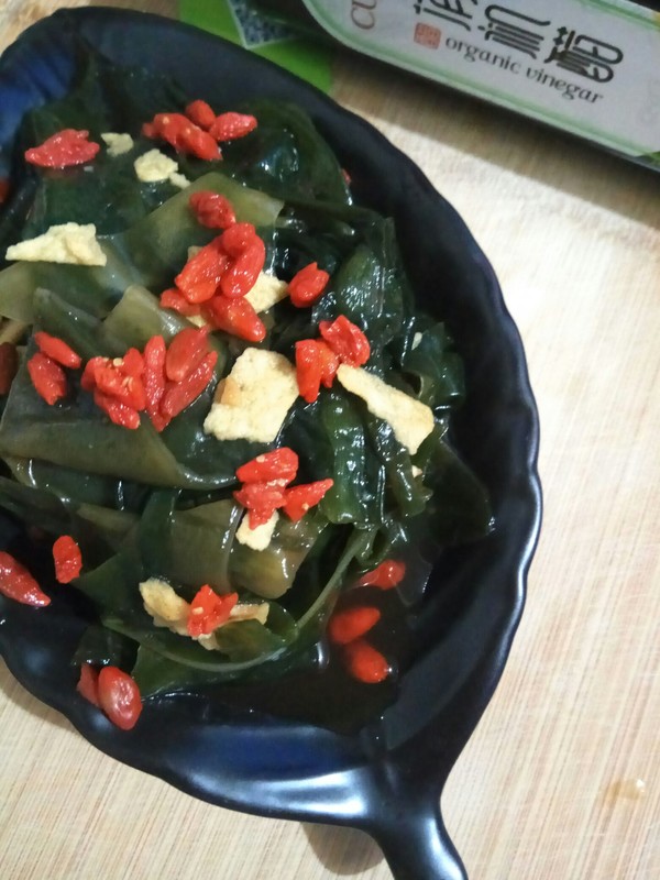 爽口涼拌裙帶菜的做法-家常味拌菜譜-易網健康養生網 爽口涼拌裙帶菜的做法-家常味拌菜譜