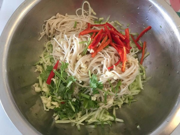 涼拌瓜菜的做法-家常味拌菜譜-易網健康養生網 涼拌瓜菜的做法-家常味拌菜譜