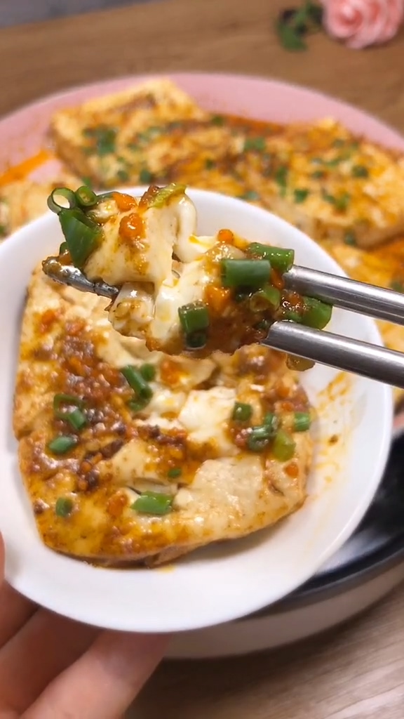 香煎豆腐的做法-咸鮮味煎菜譜-易網健康養生網 香煎豆腐的做法-咸鮮味煎菜譜