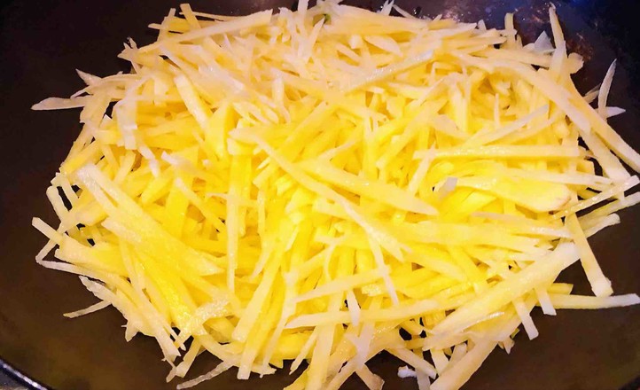 海蝦炒土豆絲的做法-咸鮮味炒菜譜-易網健康養生網 海蝦炒土豆絲的做法-咸鮮味炒菜譜