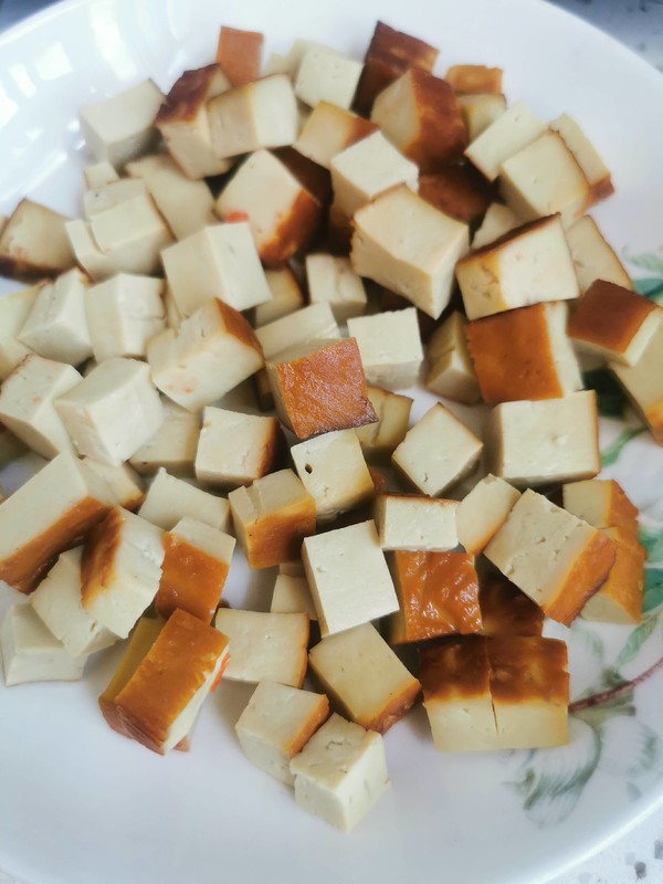 辣炒鮮豌豆的做法-香辣味炒菜譜-易網(wǎng)健康養(yǎng)生網(wǎng) 辣炒鮮豌豆的做法-香辣味炒菜譜