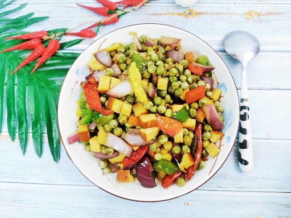 辣炒鮮豌豆的做法-香辣味炒菜譜-易網(wǎng)健康養(yǎng)生網(wǎng) 辣炒鮮豌豆的做法-香辣味炒菜譜