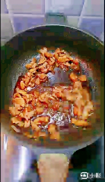 紅燒豆角的做法-家常味燉菜譜-易網健康養生網 紅燒豆角的做法-家常味燉菜譜