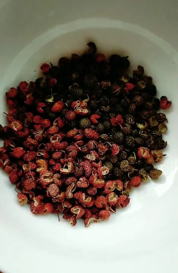 《過水魚》的做法-香辣味其它工藝菜譜-易網健康養生網 《過水魚》的做法-香辣味其它工藝菜譜