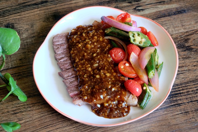 黑椒牛排的做法-家常味煎菜譜-易網健康養生網 黑椒牛排的做法-家常味煎菜譜