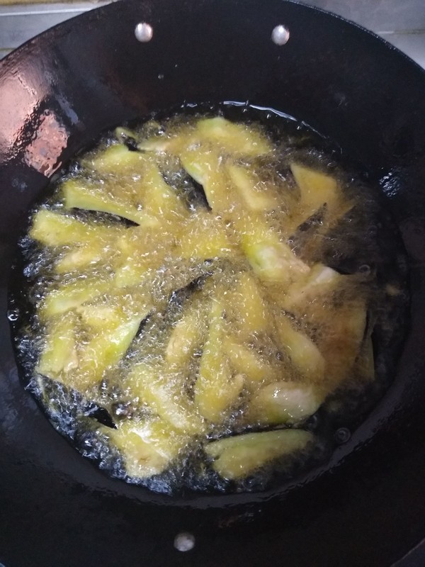 健康少油的蠔油茄子的做法-家常味炒菜譜-易網健康養生網 健康少油的蠔油茄子的做法-家常味炒菜譜