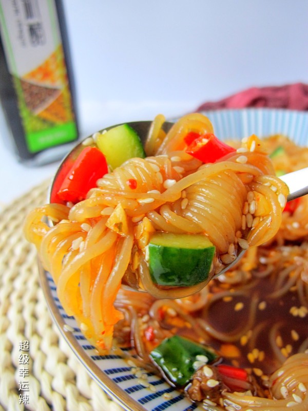 涼拌酸辣魔芋結的做法-酸辣味拌菜譜-易網健康養生網 涼拌酸辣魔芋結的做法-酸辣味拌菜譜