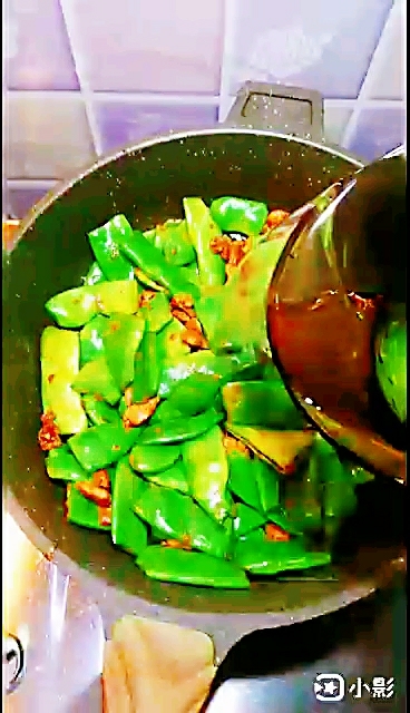 紅燒豆角的做法-家常味燉菜譜-易網健康養生網 紅燒豆角的做法-家常味燉菜譜