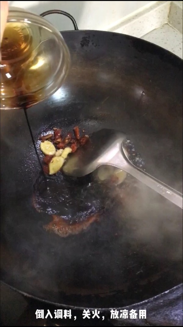 熗拌黃瓜的做法-酸辣味拌菜譜-易網健康養生網 熗拌黃瓜的做法-酸辣味拌菜譜