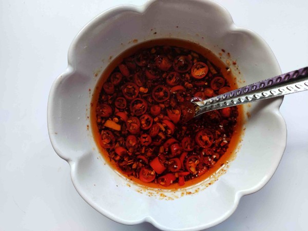 涼拌土豆絲的做法-家常味拌菜譜