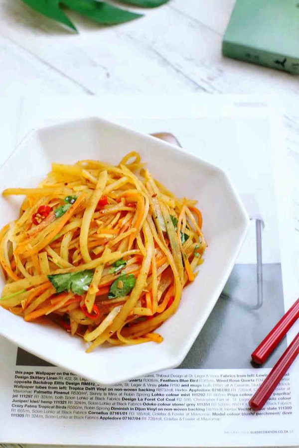 涼拌土豆絲的做法-家常味拌菜譜