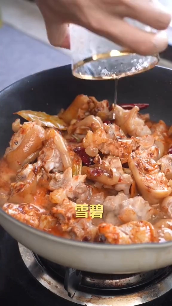 香辣豬蹄的做法-香辣味燉菜譜-易網健康養生網 香辣豬蹄的做法-香辣味燉菜譜