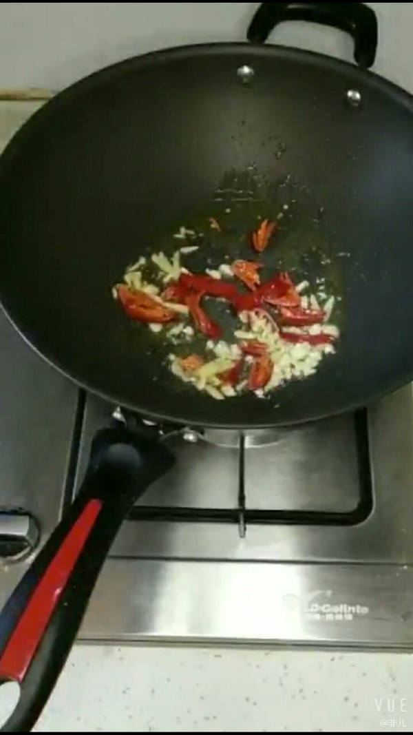 清炒土豆絲的做法-家常味炒菜譜-易網健康養生網 清炒土豆絲的做法-家常味炒菜譜