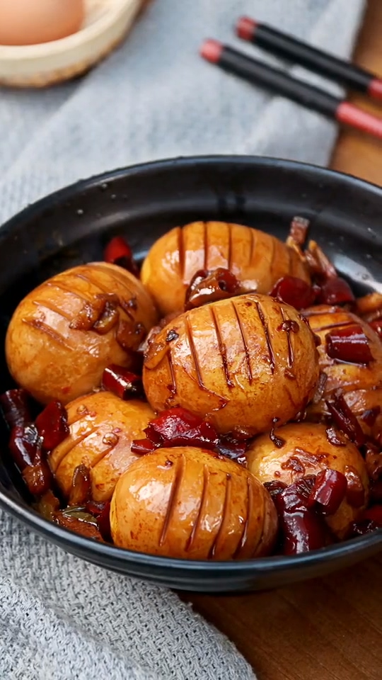 啤酒鹵蛋的做法-咸鮮味鹵菜譜