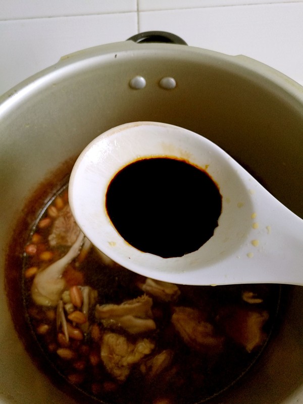 花生米燒鵪鶉的做法-咸鮮味其它工藝菜譜-易網健康養生網 花生米燒鵪鶉的做法-咸鮮味其它工藝菜譜