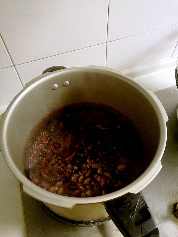 花生米燒鵪鶉的做法-咸鮮味其它工藝菜譜-易網健康養生網 花生米燒鵪鶉的做法-咸鮮味其它工藝菜譜