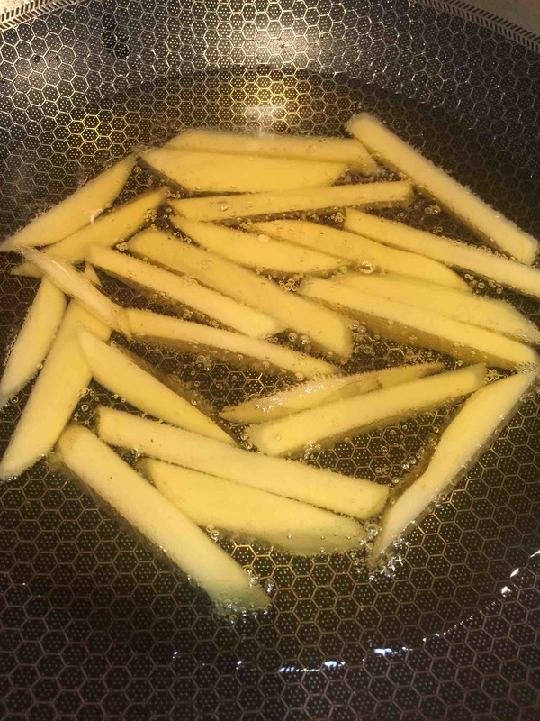 肉末土豆條的做法-香辣味煮菜譜