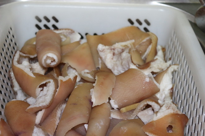 高顏值豬皮凍的做法-家常味拌菜譜-易網(wǎng)健康養(yǎng)生網(wǎng) 高顏值豬皮凍的做法-家常味拌菜譜