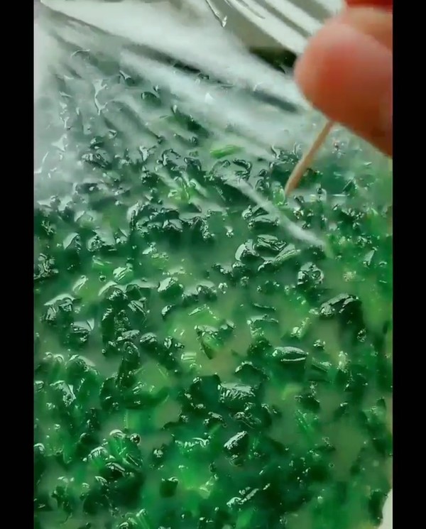 《菠菜雞蛋羹》的做法-咸鮮味蒸菜譜