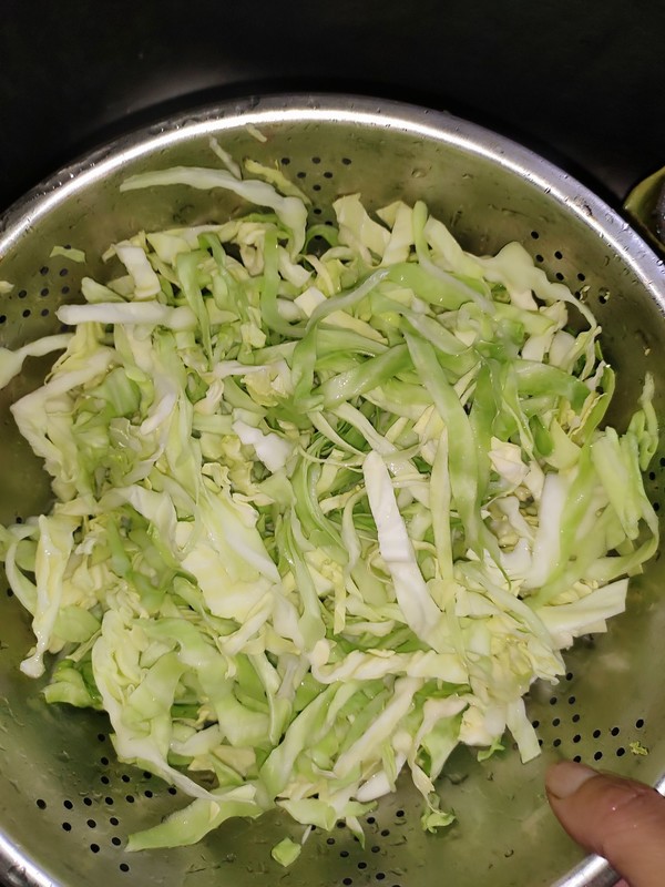 咖喱豆干炒甘藍的做法-咖喱味炒菜譜-易網<a href=http://www.jsjjzhkt.cn/ target=_blank class=infotextkey>健康養生</a>網 咖喱豆干炒甘藍的做法-咖喱味炒菜譜