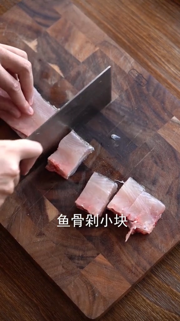 酸菜魚的做法-酸辣味炒菜譜-易網<a href=http://www.jsjjzhkt.cn/ target=_blank class=infotextkey>健康養生</a>網 酸菜魚的做法-酸辣味炒菜譜