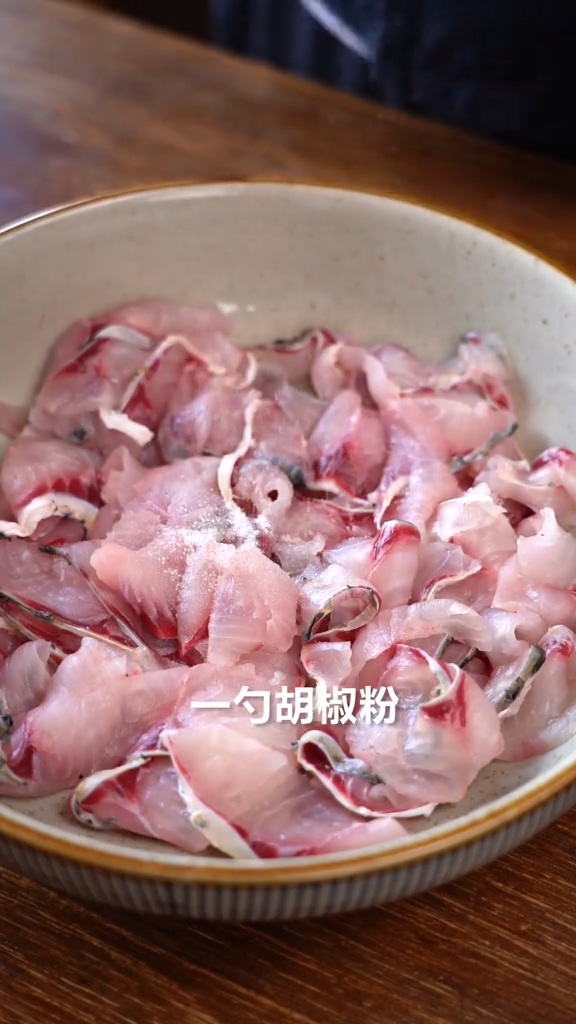 酸菜魚的做法-酸辣味炒菜譜-易網健康養生網 酸菜魚的做法-酸辣味炒菜譜