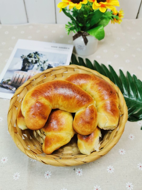 牛角軟面包的做法-甜味烘焙菜譜-易網健康養生網 牛角軟面包的做法-甜味烘焙菜譜