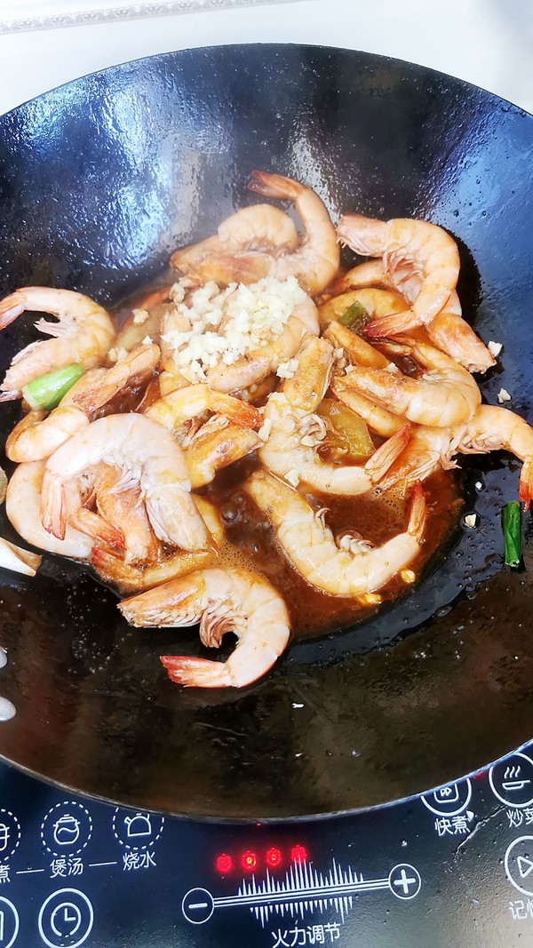 紅燜大蝦的做法-咸鮮味燜菜譜