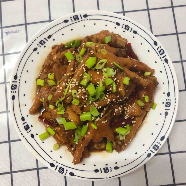 香辣雞爪的做法-香辣味煮菜譜-易網健康養生網 香辣雞爪的做法-香辣味煮菜譜