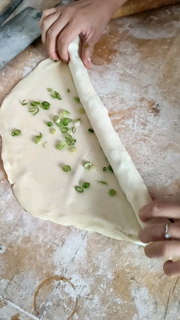 蔥油餅的做法-蔥香味烙菜譜