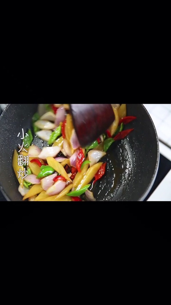 洋蔥土豆片的做法-家常味炒菜譜-易網健康養生網 洋蔥土豆片的做法-家常味炒菜譜