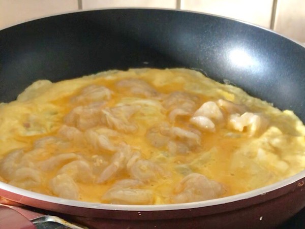 蝦仁烘蛋的做法-咸鮮味煎菜譜