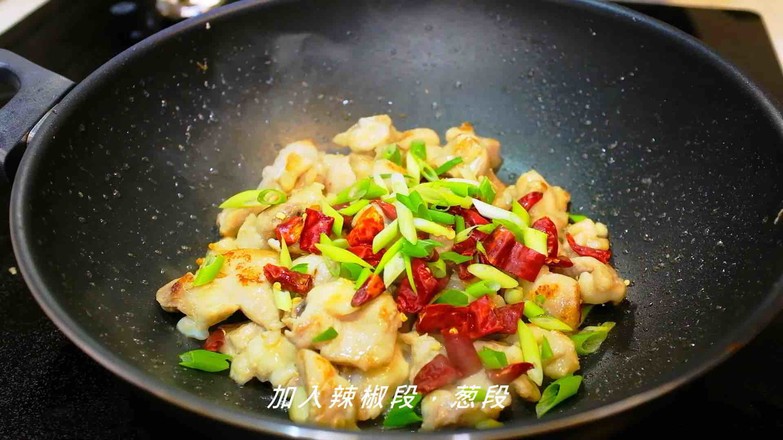 麻辣雞脆骨的做法-麻辣味炒菜譜-易網健康養生網 麻辣雞脆骨的做法-麻辣味炒菜譜
