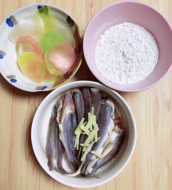 天婦羅小黃魚的做法-咸鮮味炸菜譜-易網健康養生網 天婦羅小黃魚的做法-咸鮮味炸菜譜